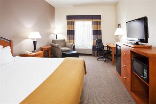 фото отеля Holiday Inn Express Forest City