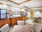 фото отеля Holiday Inn Express Forest City