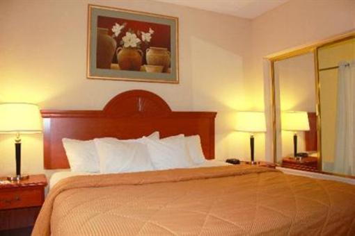фото отеля Comfort Suites and Inn Altavista