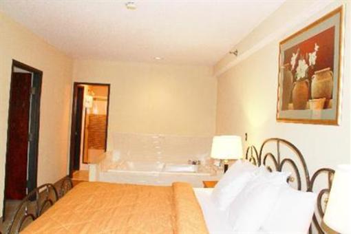 фото отеля Comfort Suites and Inn Altavista