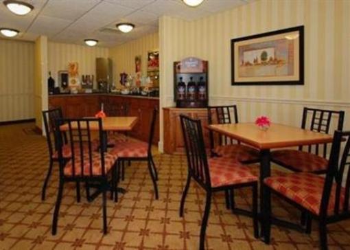 фото отеля Sleep Inn And Suites Wisconsin Rapids