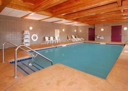 фото отеля Sleep Inn And Suites Wisconsin Rapids