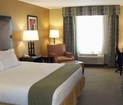 фото отеля Holiday Inn Express Hotel & Suites Lexington (Nebraska)