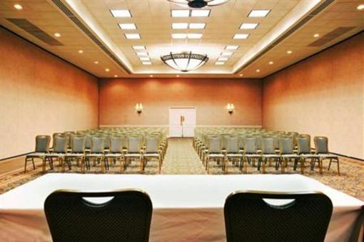 фото отеля Holiday Inn Chicago - Crystal Lake