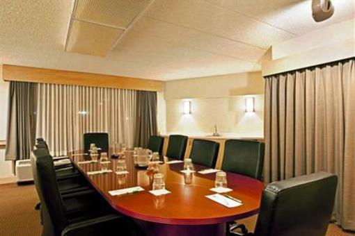 фото отеля Holiday Inn Chicago - Crystal Lake