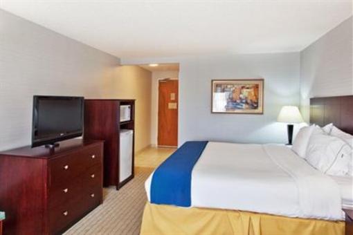 фото отеля Holiday Inn Express Hotel & Suites Bremen