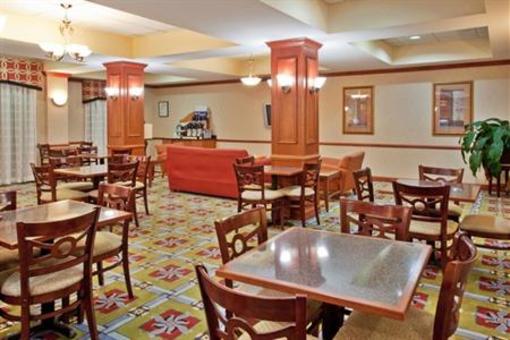 фото отеля Holiday Inn Express Hotel & Suites Bremen