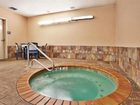 фото отеля Holiday Inn Express Hotel & Suites Bremen