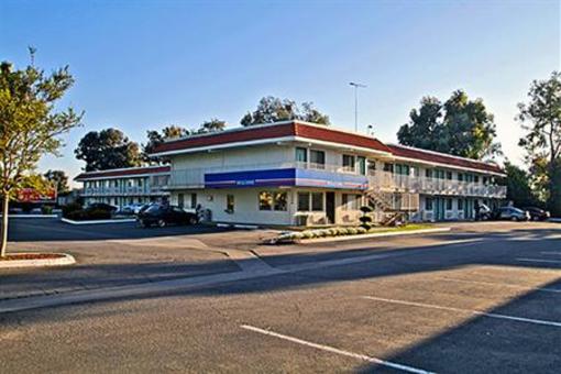 фото отеля Motel 6 North Crystal Fresno (California)