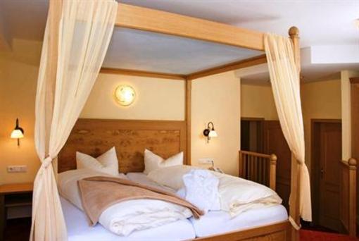 фото отеля Hotel Alte Krone