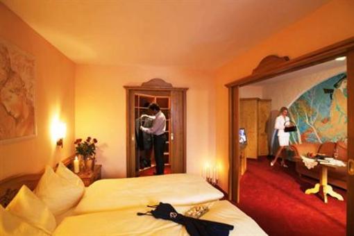 фото отеля Hotel Alte Krone