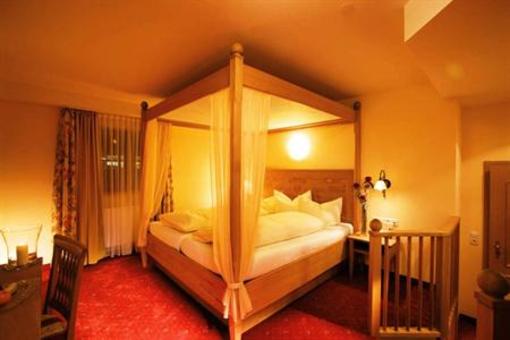фото отеля Hotel Alte Krone