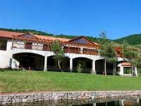 Arthurs Aghveran Resort