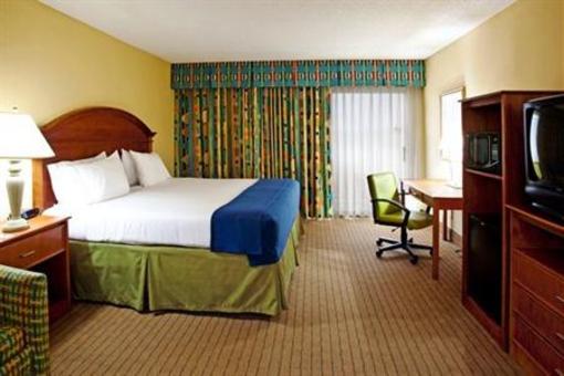 фото отеля Holiday Inn Express Lake Buena Vista