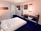 фото отеля Travelodge Edinburgh Central Waterloo Place Hotel