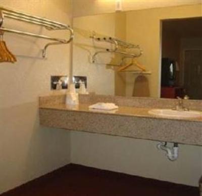 фото отеля Good Nite Inn Sylmar