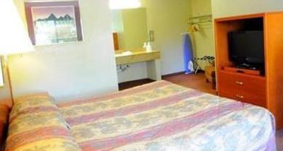 фото отеля Good Nite Inn Sylmar
