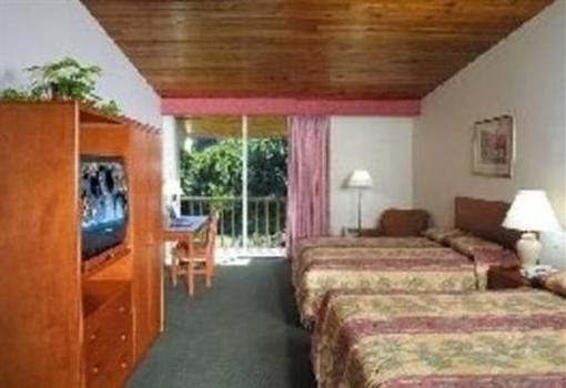 фото отеля Good Nite Inn Sylmar
