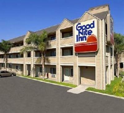 фото отеля Good Nite Inn Sylmar