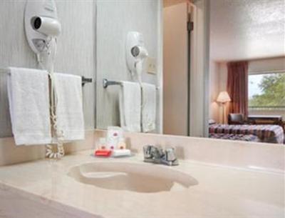 фото отеля Howard Johnson San Antonio Downtown