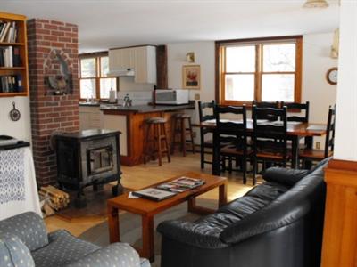 фото отеля Sterling Ridge Inn & Log Cabins