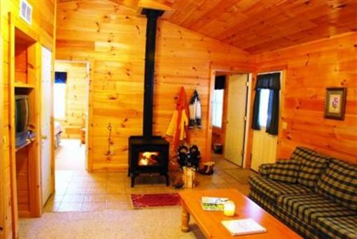 фото отеля Sterling Ridge Inn & Log Cabins