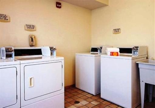 фото отеля Fairfield Inn and Suites by Marriott Wheeling St Clairsville