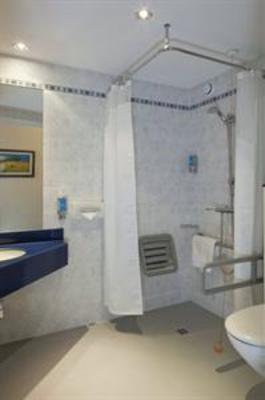 фото отеля Express by Holiday Inn Droitwich Spa