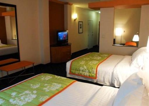 фото отеля Fairfield Inn & Suites San Antonio SeaWorld/Westover Hills