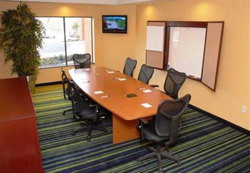 фото отеля Fairfield Inn & Suites San Antonio SeaWorld/Westover Hills