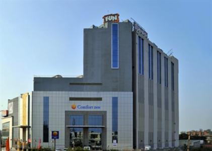 фото отеля Comfort Inn Tulip Heights