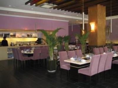 фото отеля Ruitai Jingan Hotel
