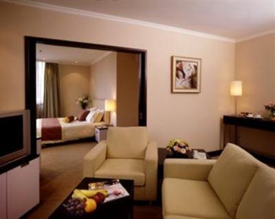 фото отеля Ruitai Jingan Hotel