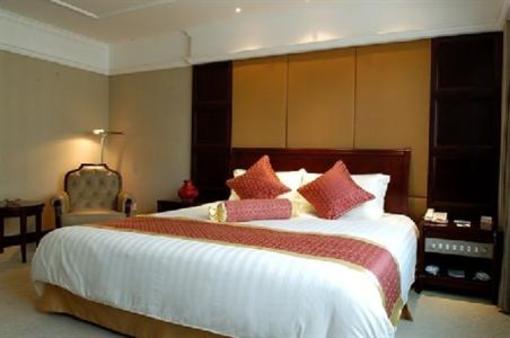 фото отеля Ruitai Jingan Hotel