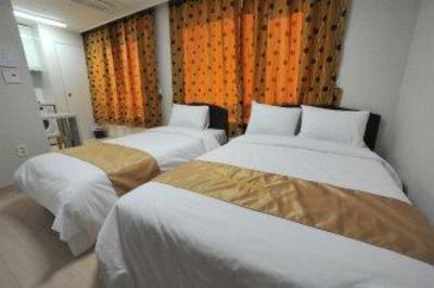 фото отеля Golden Forest Residence