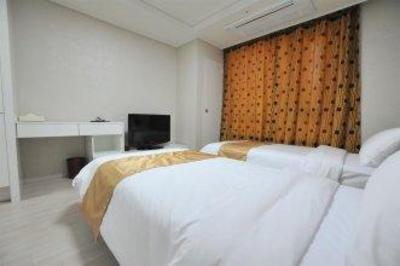 фото отеля Golden Forest Residence