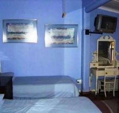 фото отеля Breeze Inn B&B