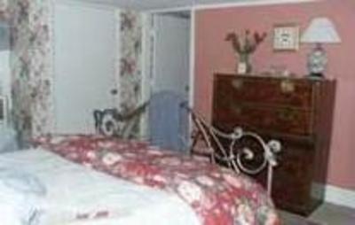 фото отеля Blue Max Inn Bed & Breakfast