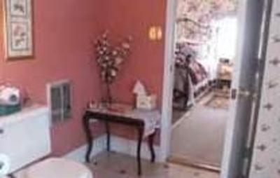 фото отеля Blue Max Inn Bed & Breakfast