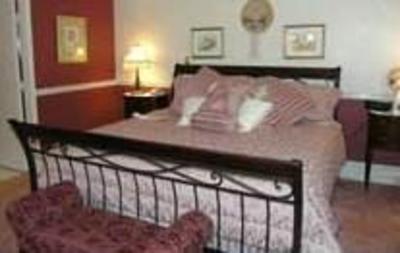 фото отеля Blue Max Inn Bed & Breakfast