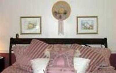фото отеля Blue Max Inn Bed & Breakfast