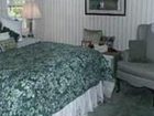 фото отеля Blue Max Inn Bed & Breakfast