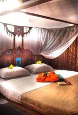 фото отеля Mwazaro Beach Mangrove Lodge