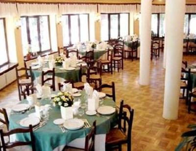фото отеля Hostal Ayestaran II