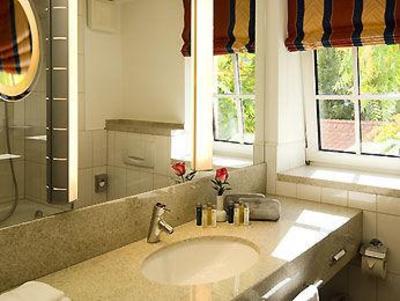 фото отеля Novotel Wuerzburg