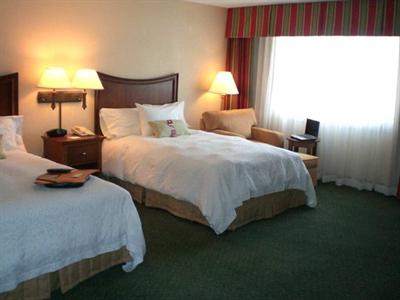 фото отеля Hampton Inn Minnetonka
