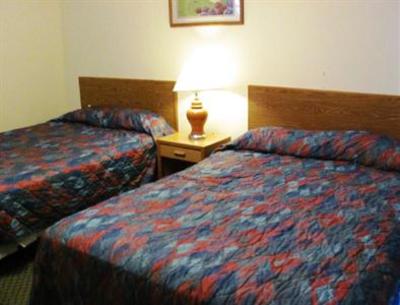 фото отеля Hilltop Inn and Suites