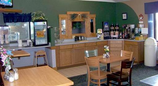 фото отеля AmericInn Motel & Suites West Salem