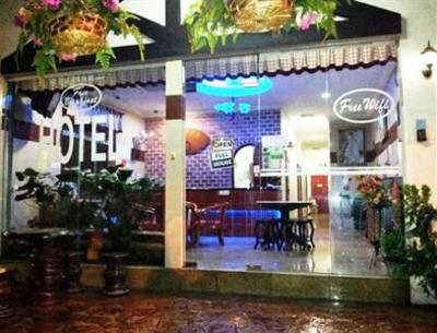 фото отеля Rose Cottage Hotel Taman Perling