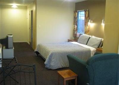 фото отеля Papanui Court Motel